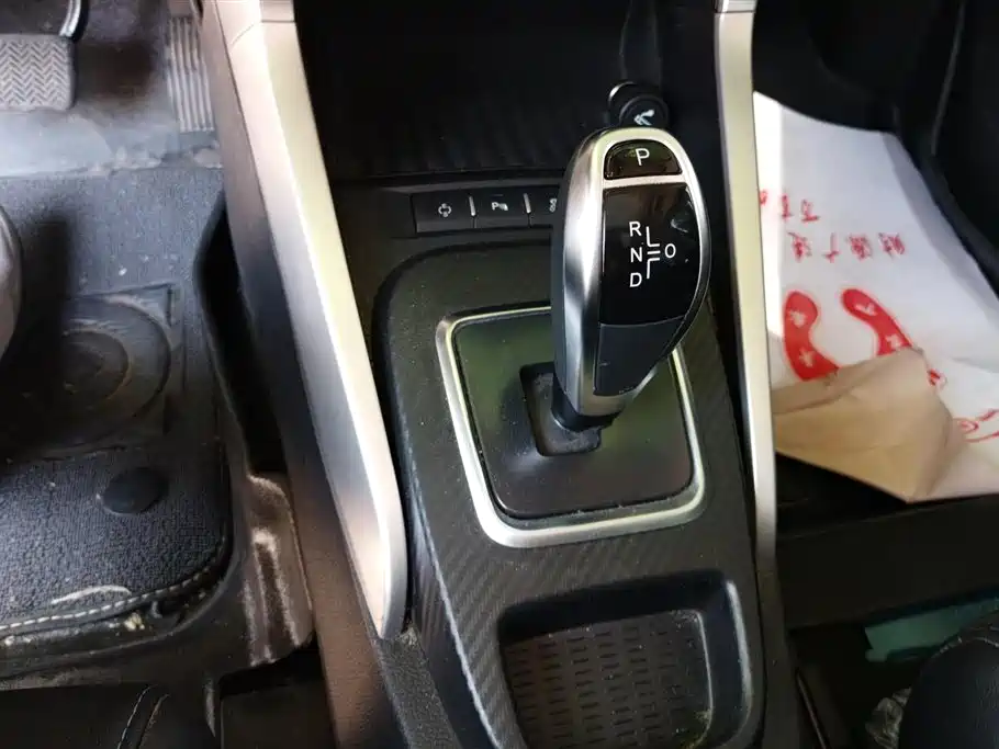 BYD Yuan New Energy 2018 EV360 Smart Connected Cool Edition фото 15