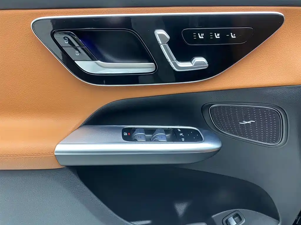 Mercedes-Benz GLC 2025 Model Year GLC 260 L 4MATIC Dynamic фото 26