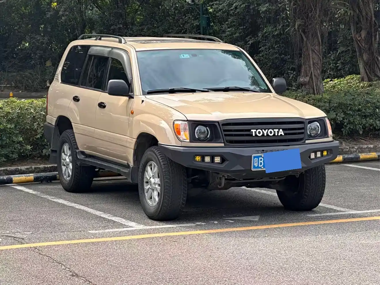 Toyota Land Cruiser 2005 Model 4.7L Automatic VX-R Luxury DVD Edition фото 2