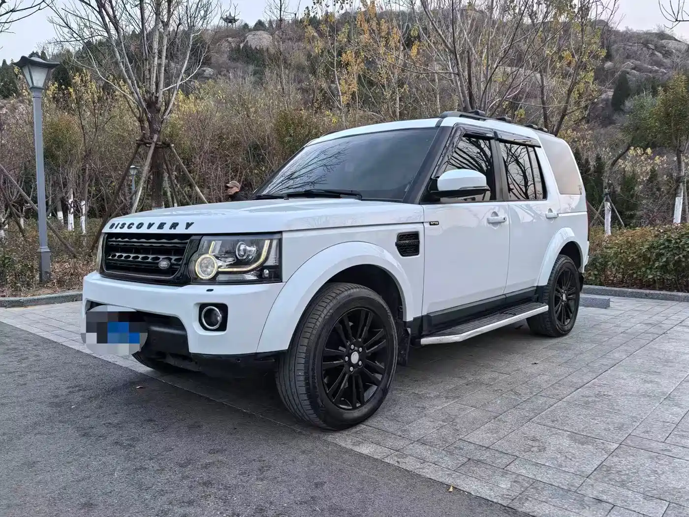Land Rover Discovery 2016 3.0 SC V6 HSE фото 2