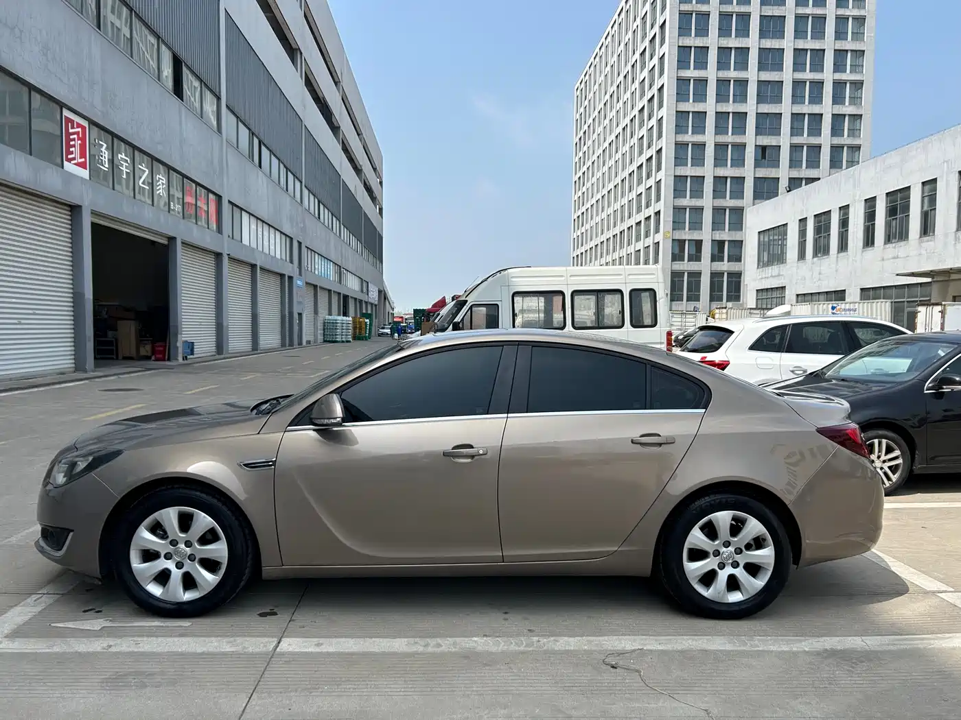 Buick Regal 2015 2.0L Leading Fashion Model фото 3