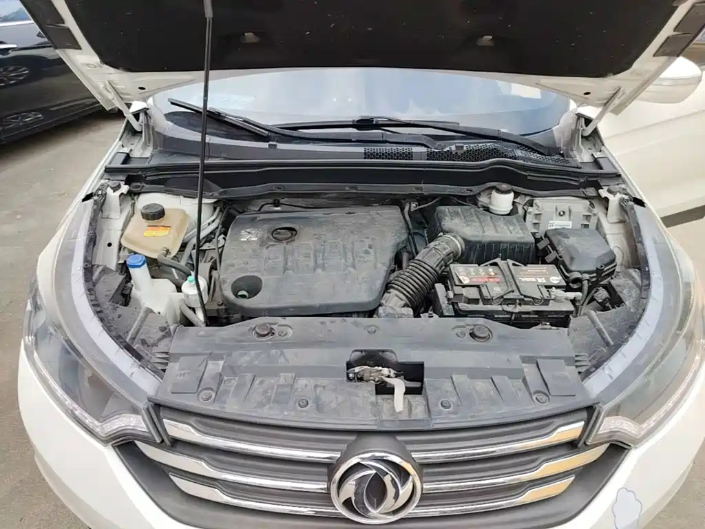 Dongfeng Aeolus Dongfeng Fengshen AX7 2016 2015 2.3L Automatic Premium