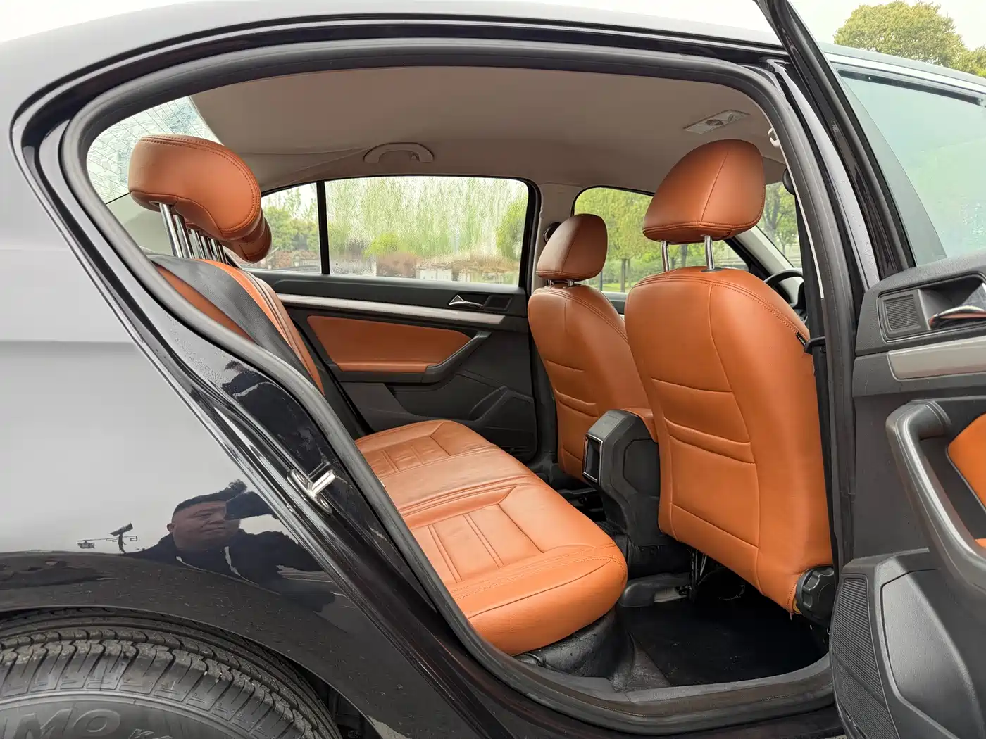 Volkswagen Lavida 2015 1.6L Manual Trend Edition фото 11