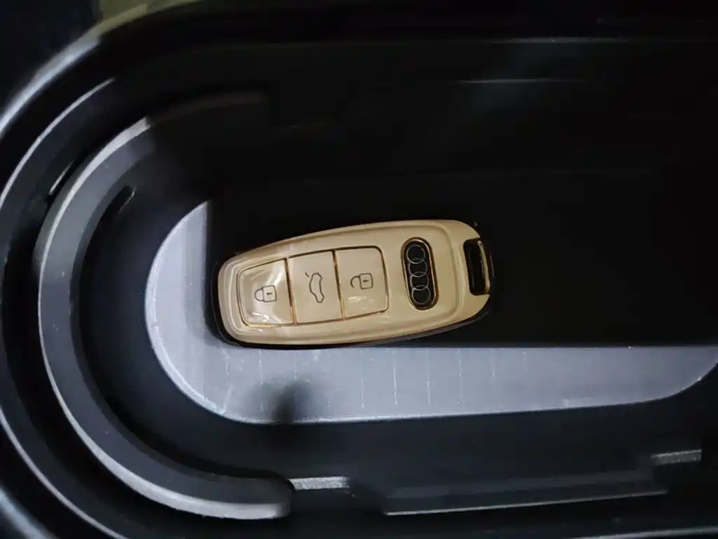 Audi Q4 e-tron 2022 2022 40 e-tron Creation Edition