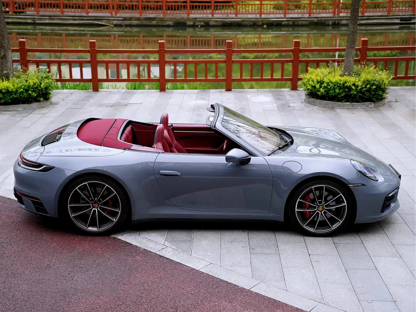 Porsche 911 2023 Carrera 4S Cabriolet 3.0T фото 4