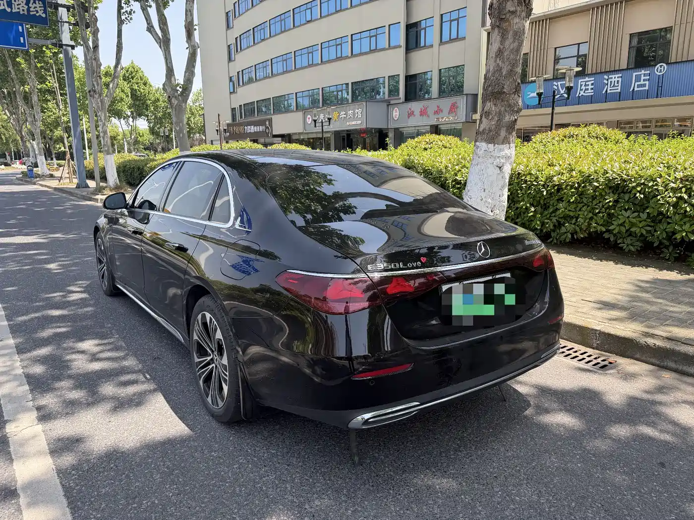 Mercedes-Benz E-Class New Energy 2024 E 350 e L Plug-in Hybrid Sedan фото 3