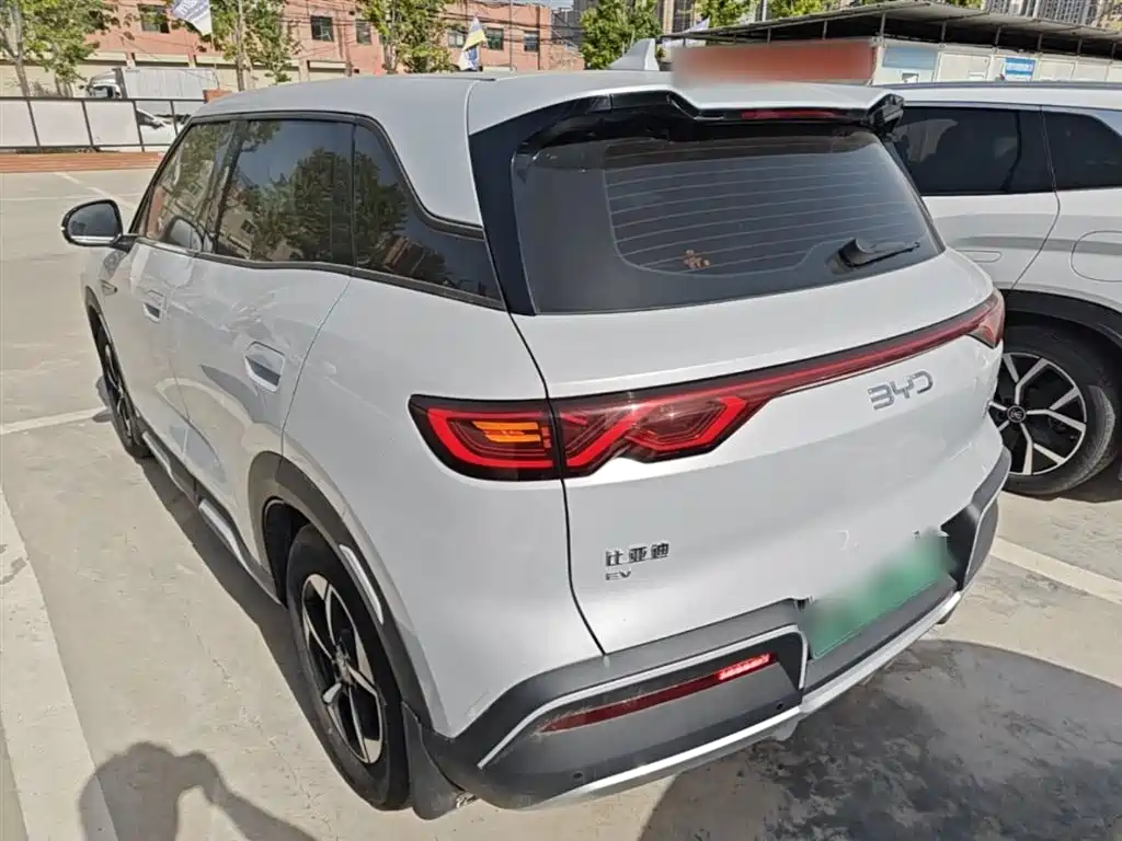 BYD Yuan UP 2024 401KM Leading Edition фото 5