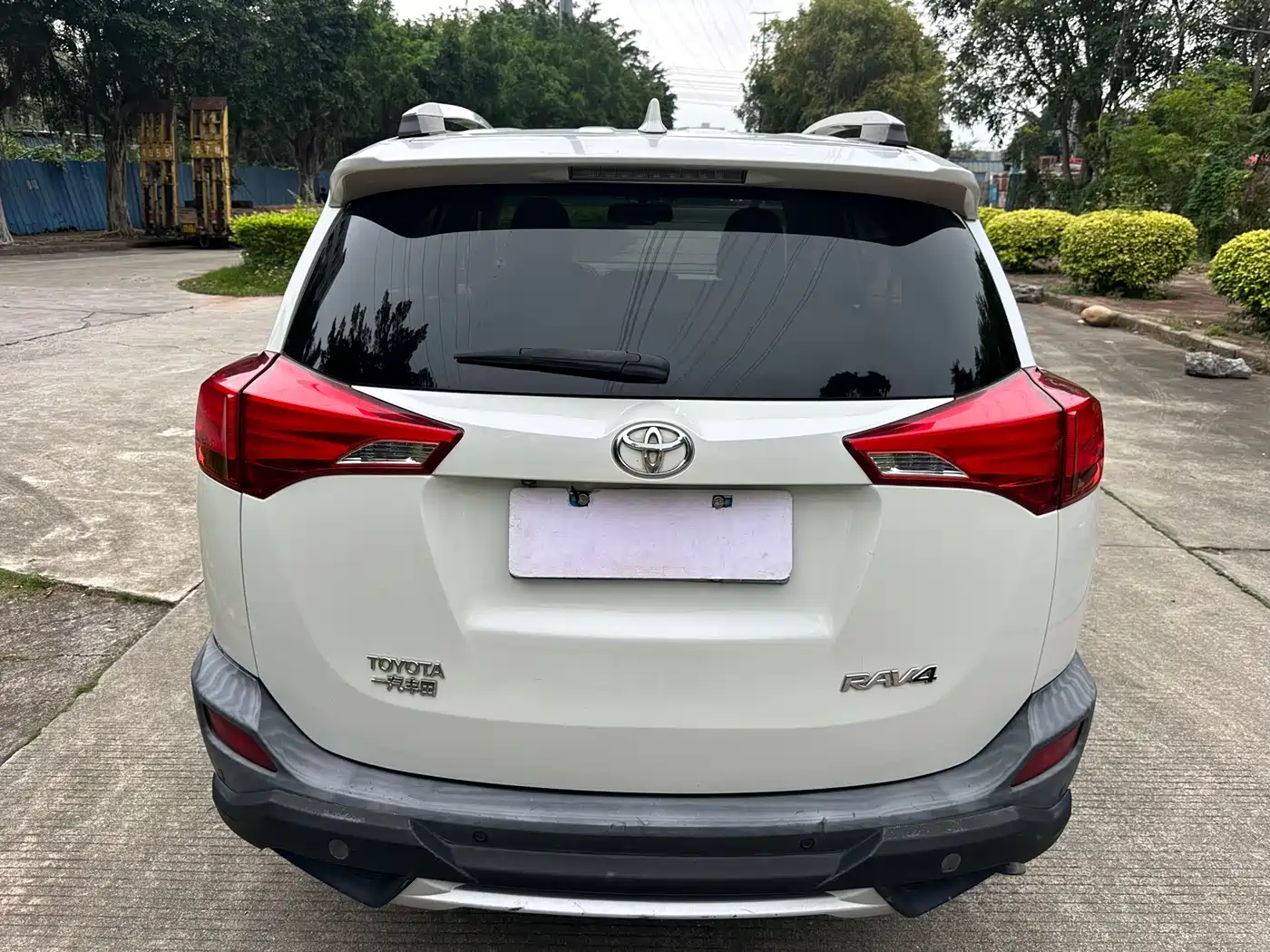 Toyota RAV4 Rongfang 2015 2.0L CVT 2WD Trend Edition фото 5