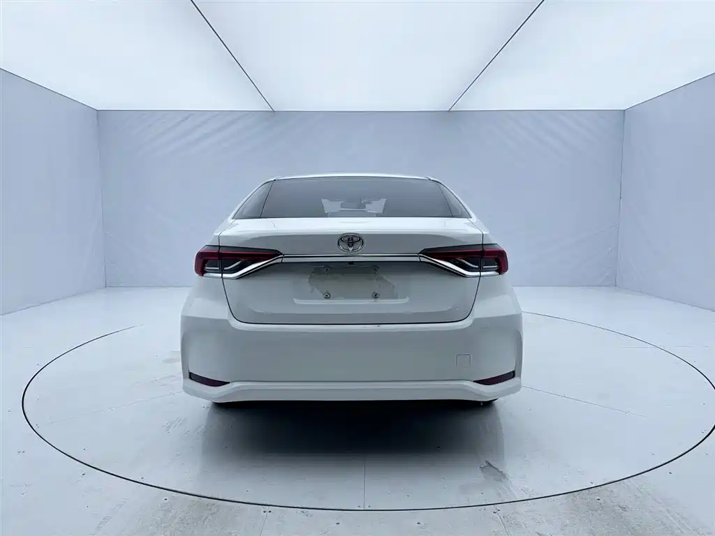 Toyota Corolla 2021 1.2T S-CVT Elite PLUS Edition фото 5