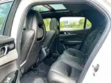 Фото 9 - Lynk & Co 03