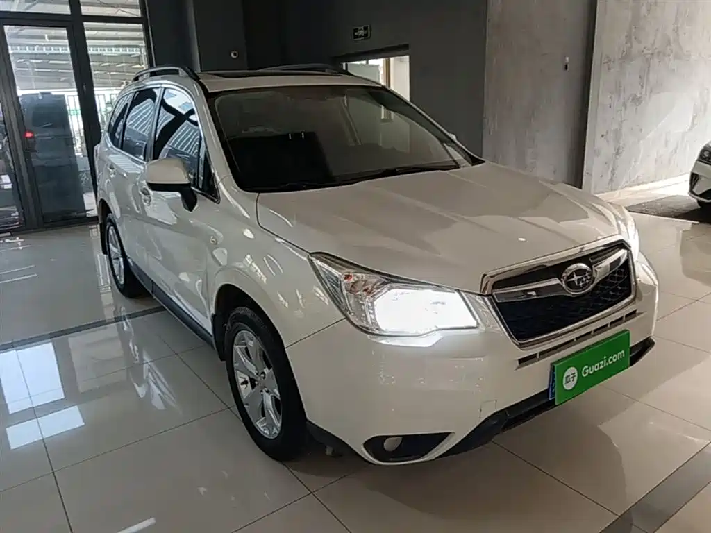 Subaru Forester 2014 2.5i Automatic Elite Edition фото 4