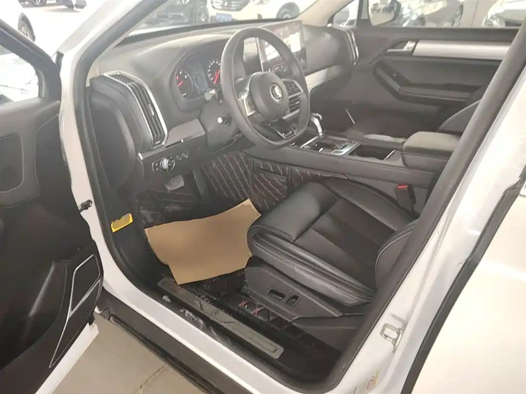 BYD Tang 2018 2.0T Automatic Smart Connection Noble Edition 7-Seater China V фото 15