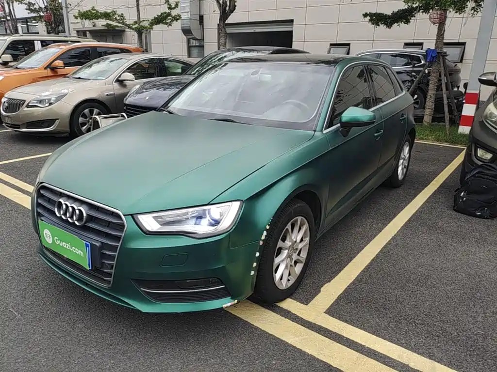 Audi A3 2016 Sportback 35 TFSI Leadership фото 2