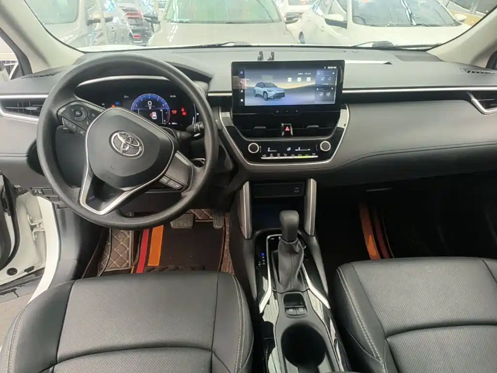 Toyota Frontlander 2025 2024 2.0L CVT Elite Plus Edition