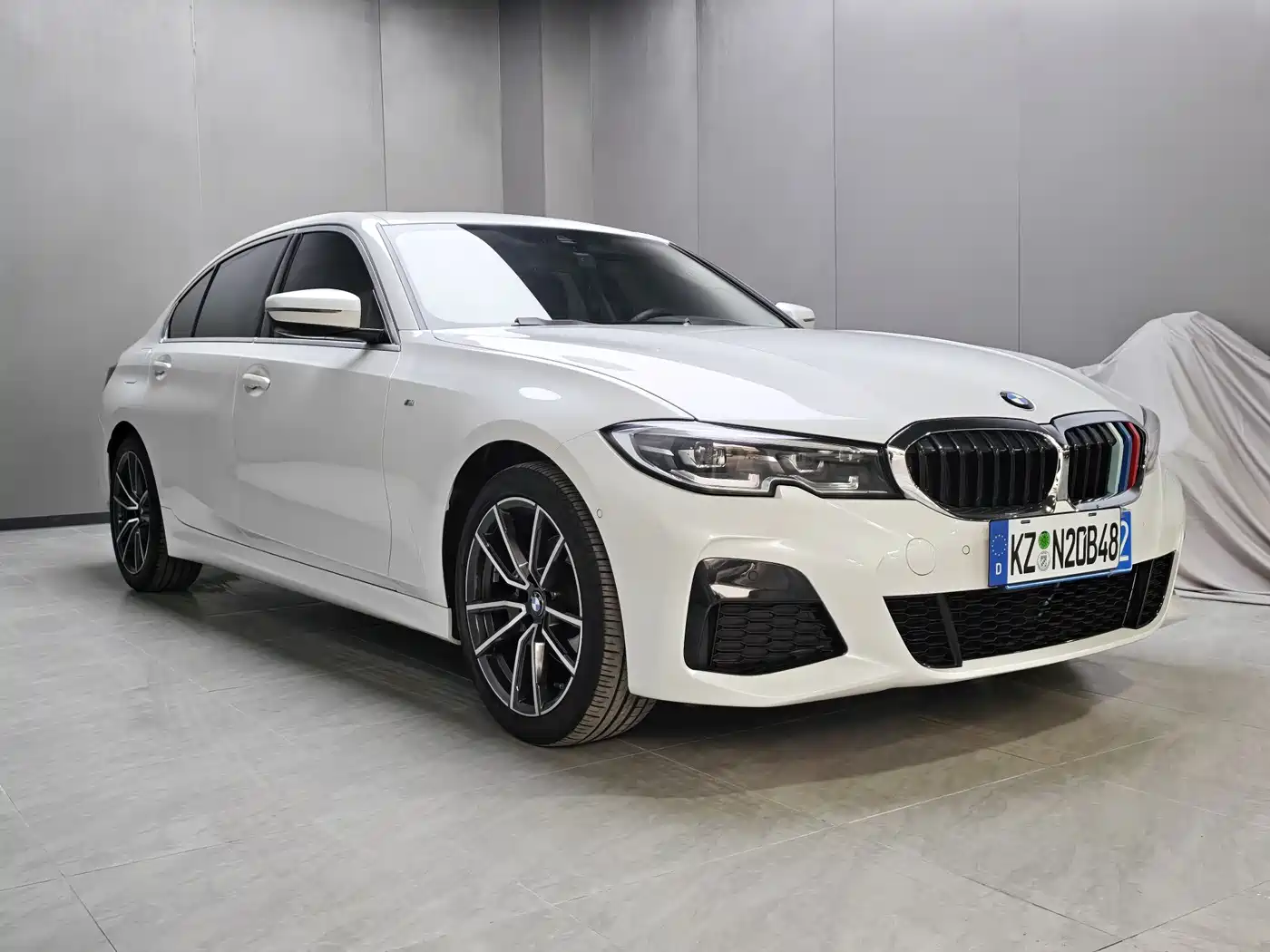 BMW 3 Series 2021 325Li M Sport Package фото 2