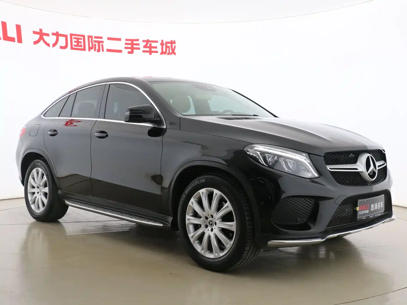 Mercedes-Benz GLE Coupe 2017 GLE 320 4MATIC Coupe SUV фото 3
