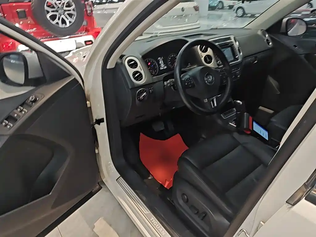 Volkswagen Tiguan 2015 1.8TSI Automatic 4WD Comfortline фото 16