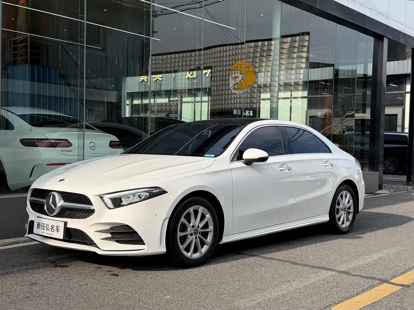 Mercedes-Benz A-Class 2021 A 200 L Sport Sedan Fashion Edition