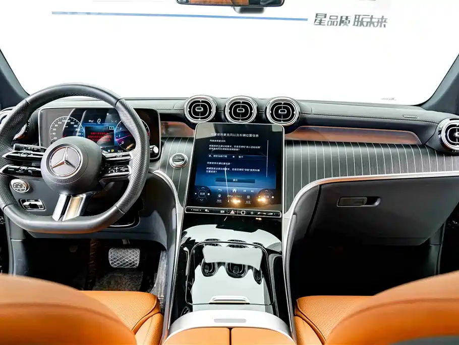 Mercedes-Benz GLC 2023 Facelift GLC 300 L 4MATIC Sport 5-Seater фото 13