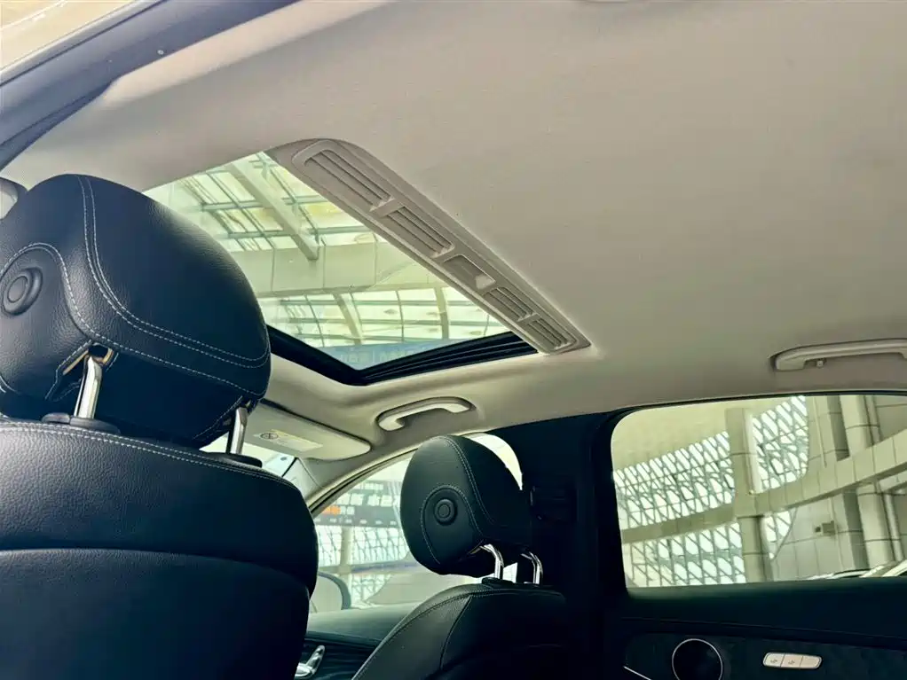 Mercedes-Benz C-Class 2015 Facelift C 180 L Sport фото 24