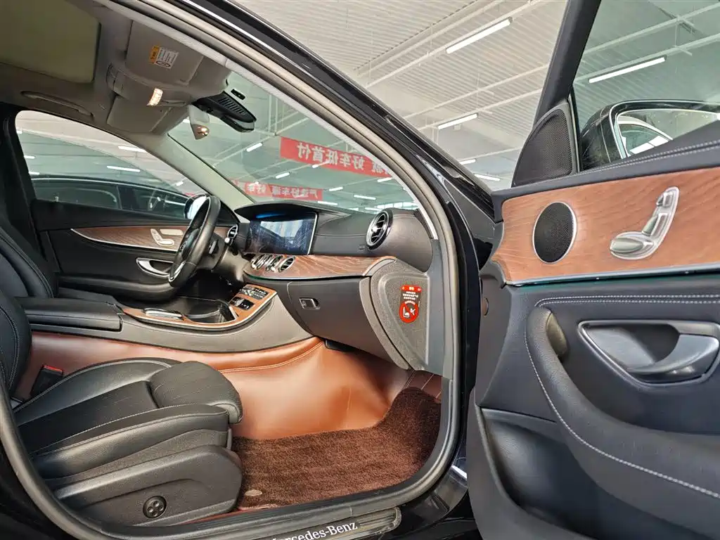 Mercedes-Benz E-Class 2020 E 260 L фото 13