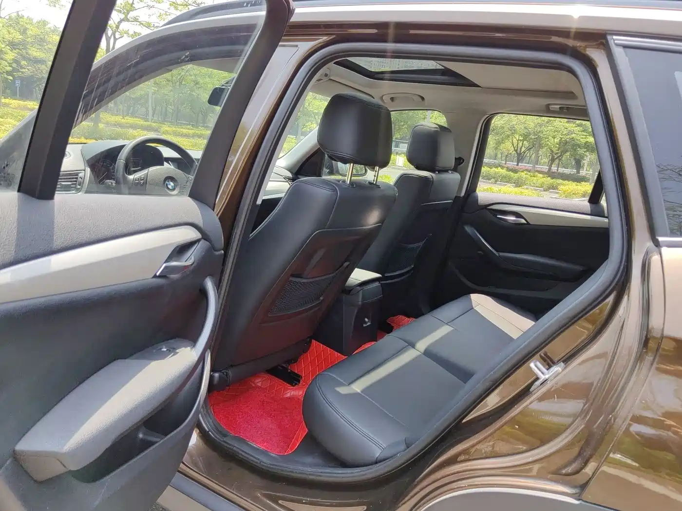 BMW X1 2013 sDrive18i Fashion фото 9