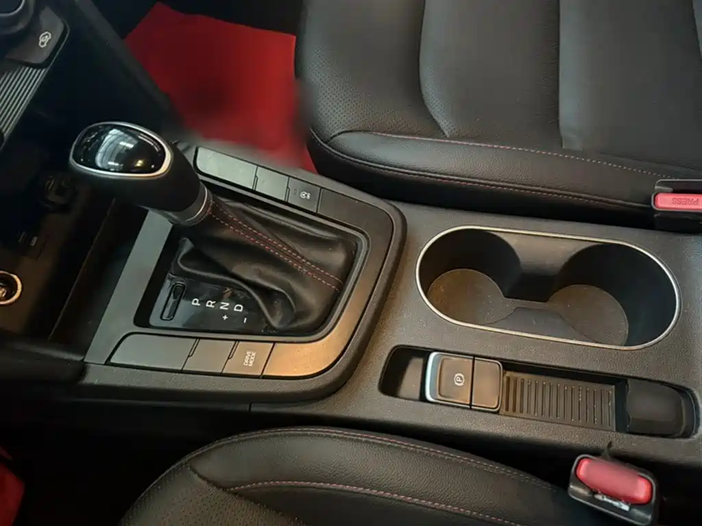 Hyundai Elantra 2019 1.4T Dual-clutch XuanDong·Vitality Type фото 7
