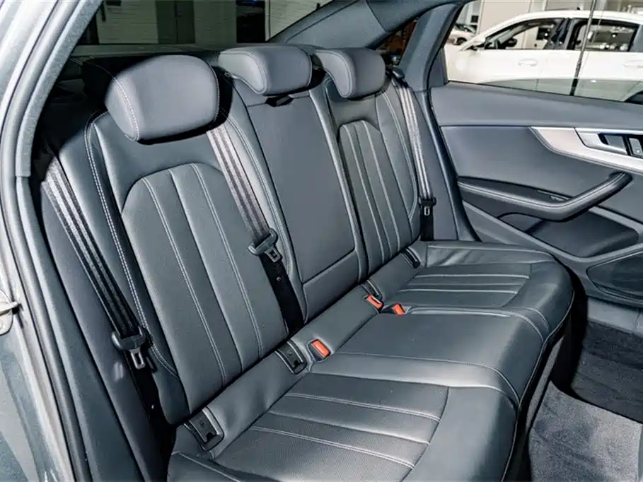 Audi A4L 2023 40 TFSI quattro Luxury Sport фото 22