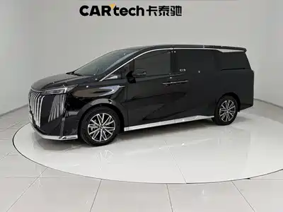 Trumpchi M8