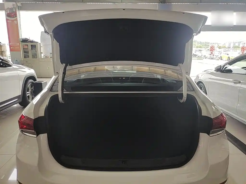 Buick Excelle 2021 Exemplar 1.5L Auto Elite фото 19
