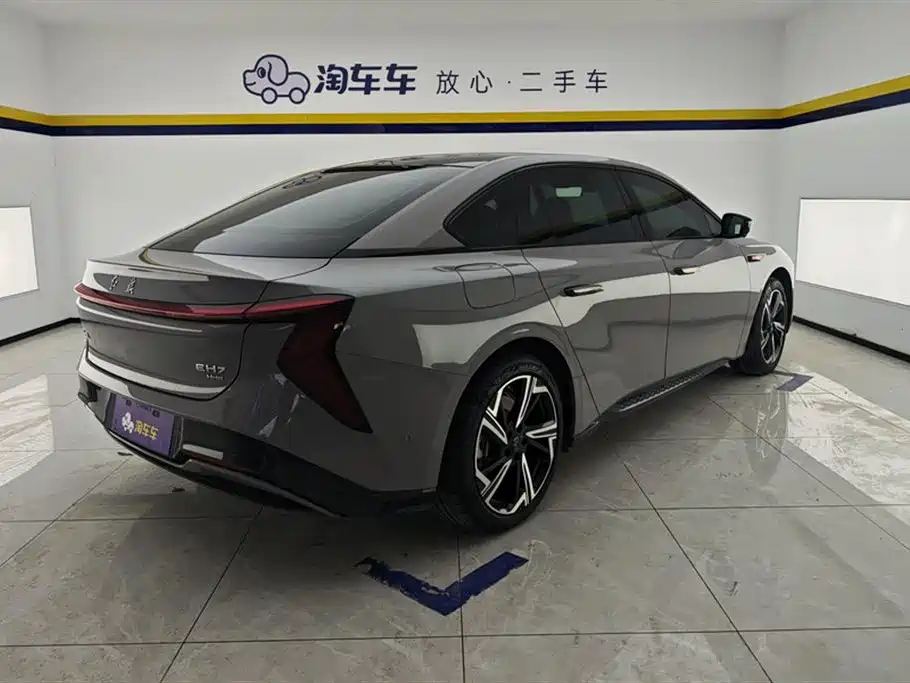 Hongqi EH7 2024 Model 760 Pro+ AWD фото 3