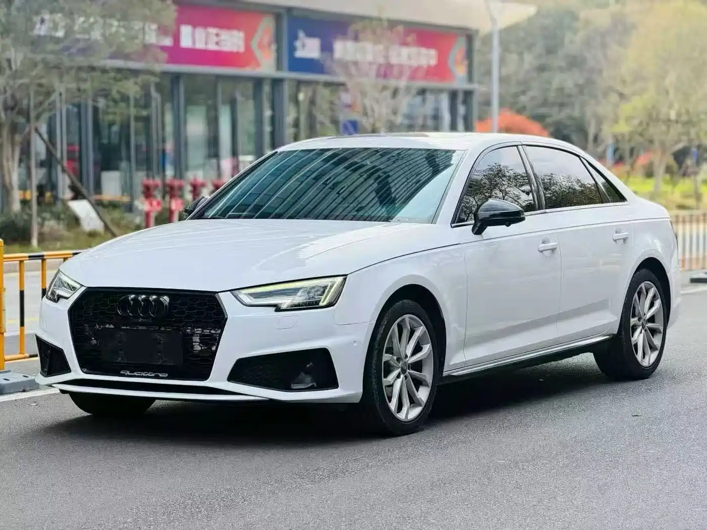 Audi A4L 2019 40 TFSI Fashion (China V) фото 2