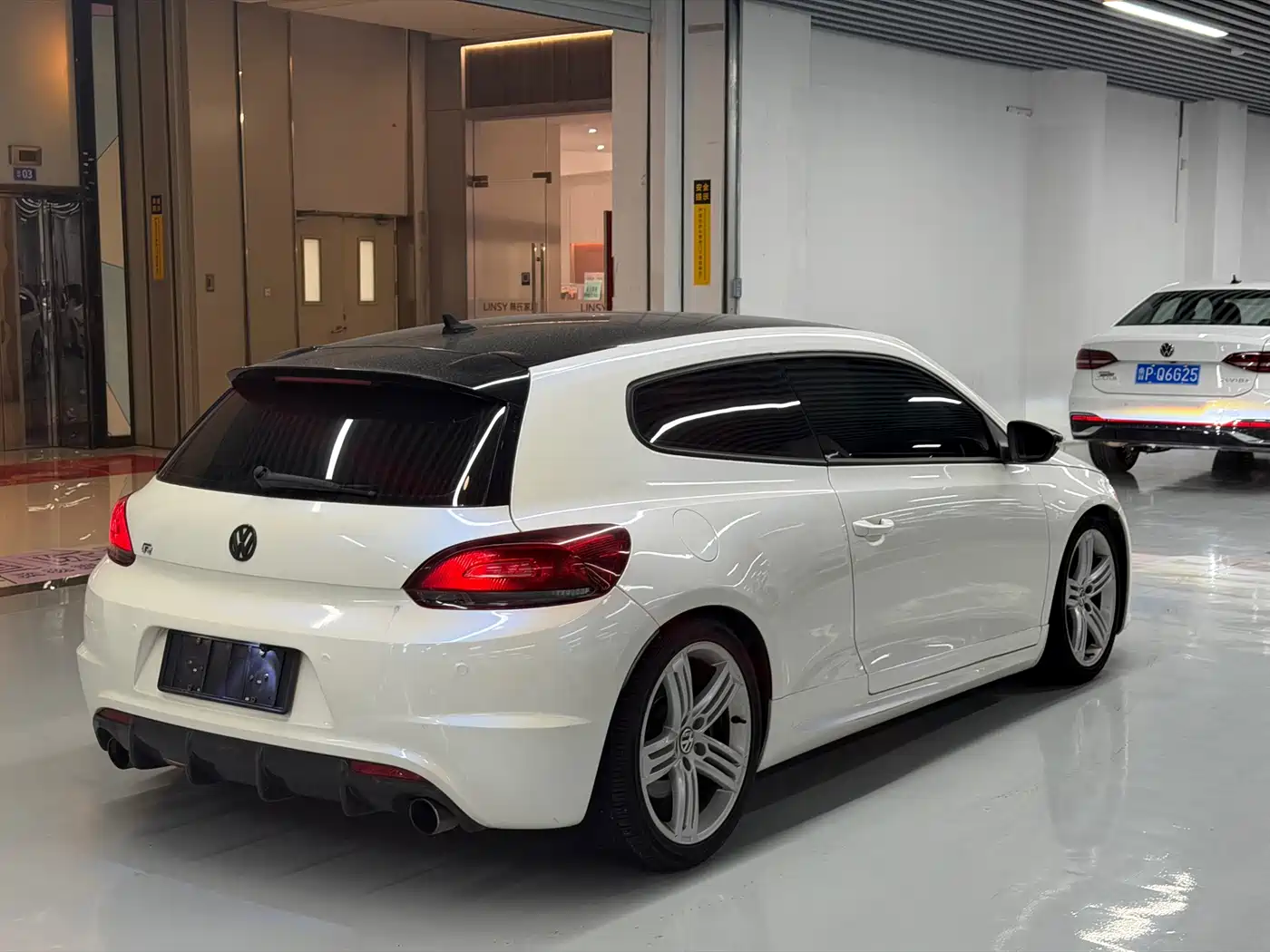 Фото 7 - Volkswagen Scirocco