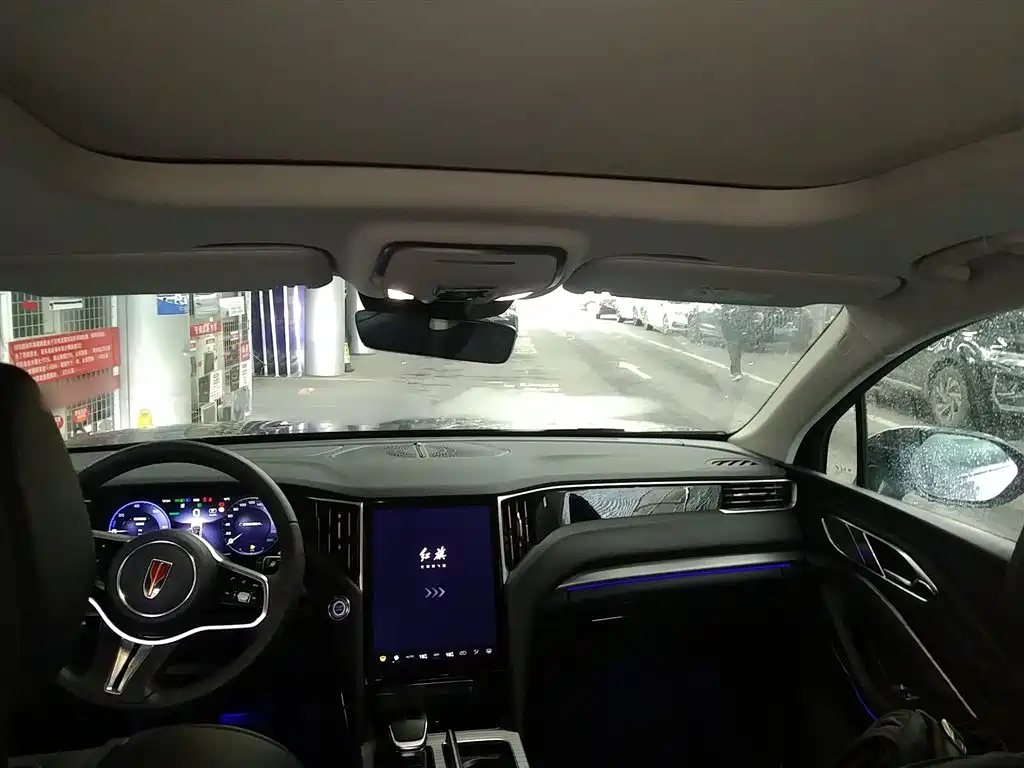 Hongqi HS7 PHEV 2024 2.0T PHEV 4WD Flagship Edition 6-seater фото 18