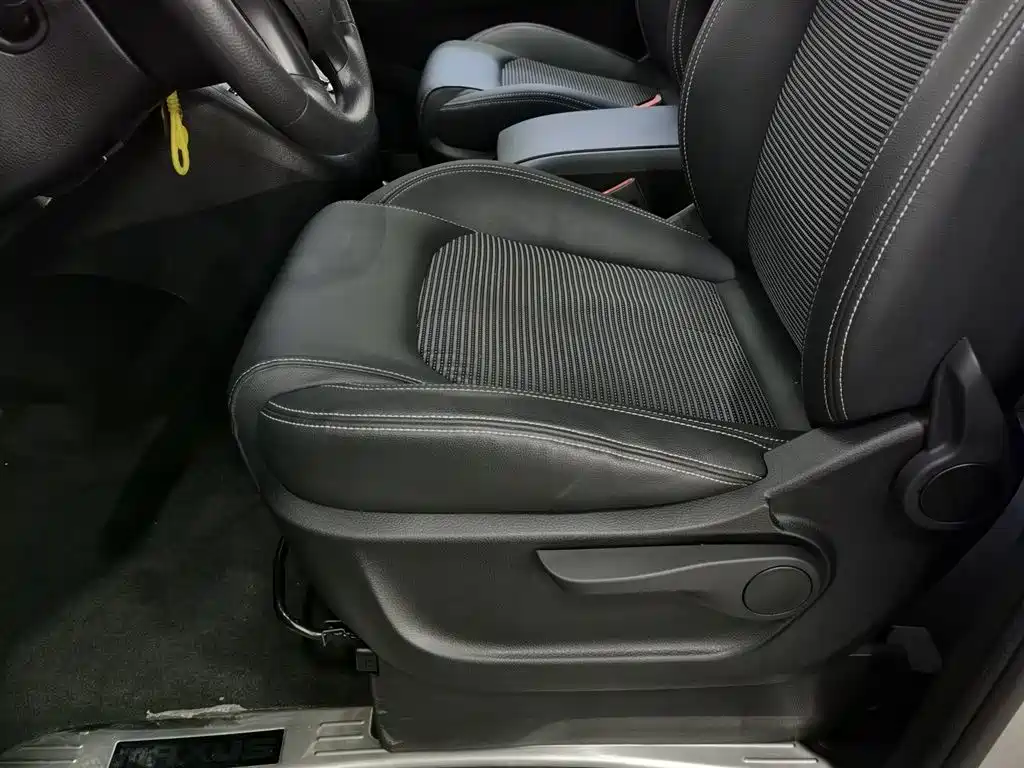SAIC Maxus Maxus G10 2018 PLUS 2.0T Automatic Elite Edition фото 20