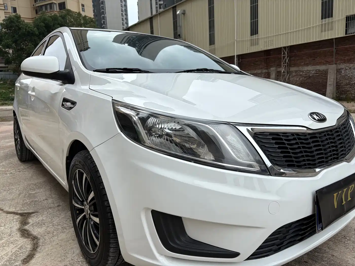 Kia K2 2012 Sedan 1.4L AT GLS Commemorative Edition фото 15