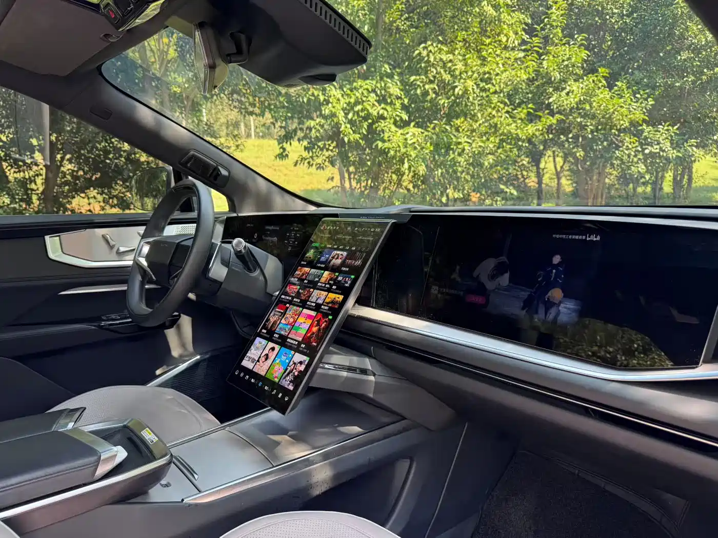 HiPhi Y 2023 2023 810km Long Range Edition