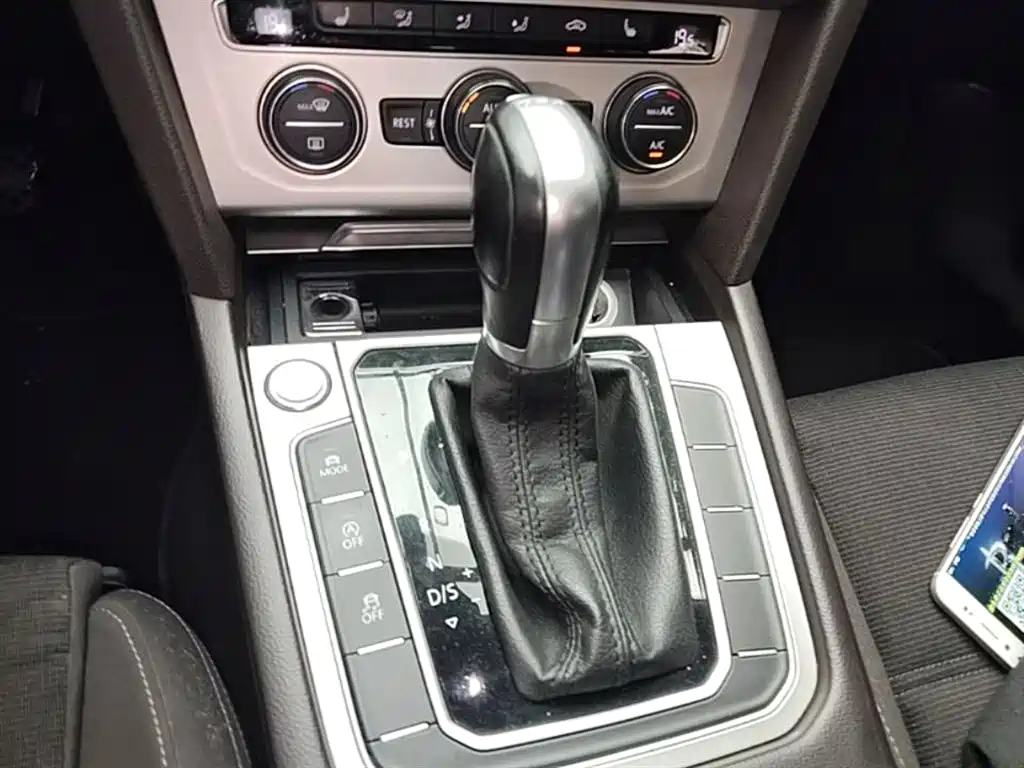 Volkswagen Weilan 2016 380TSI 2WD Comfort Edition фото 14