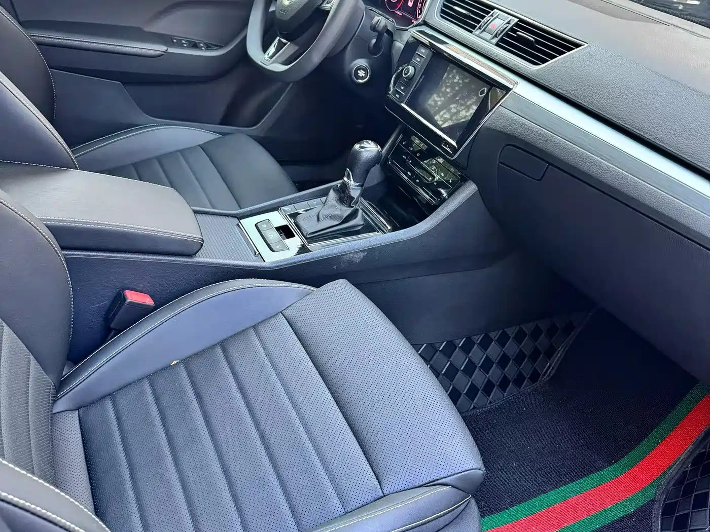 Škoda Superb 2019 TSI330 DSG Comfort Edition фото 6