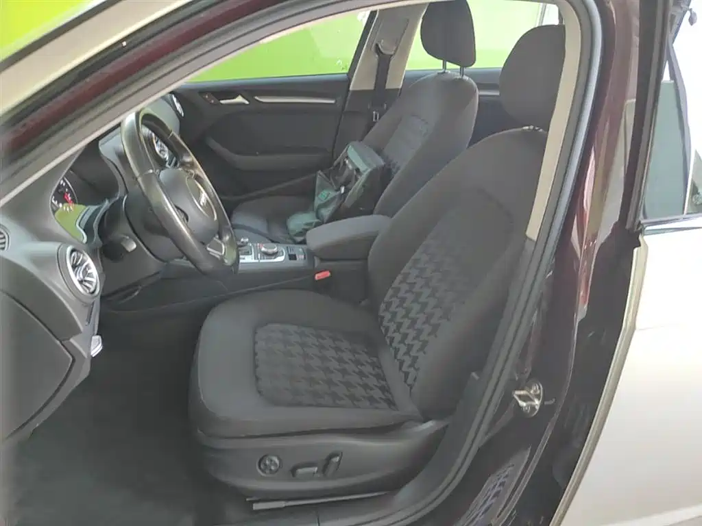 Audi A3 2016 Sportback 35 TFSI Leadership фото 15
