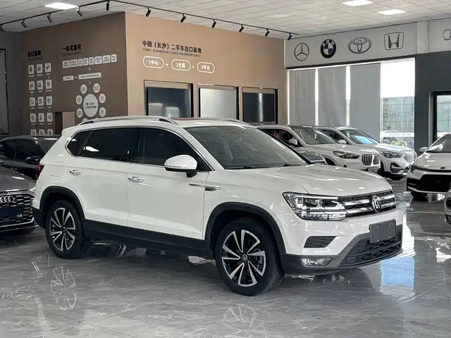 Volkswagen Tharu 2022 280TSI FWD Luxury Edition — фото 3