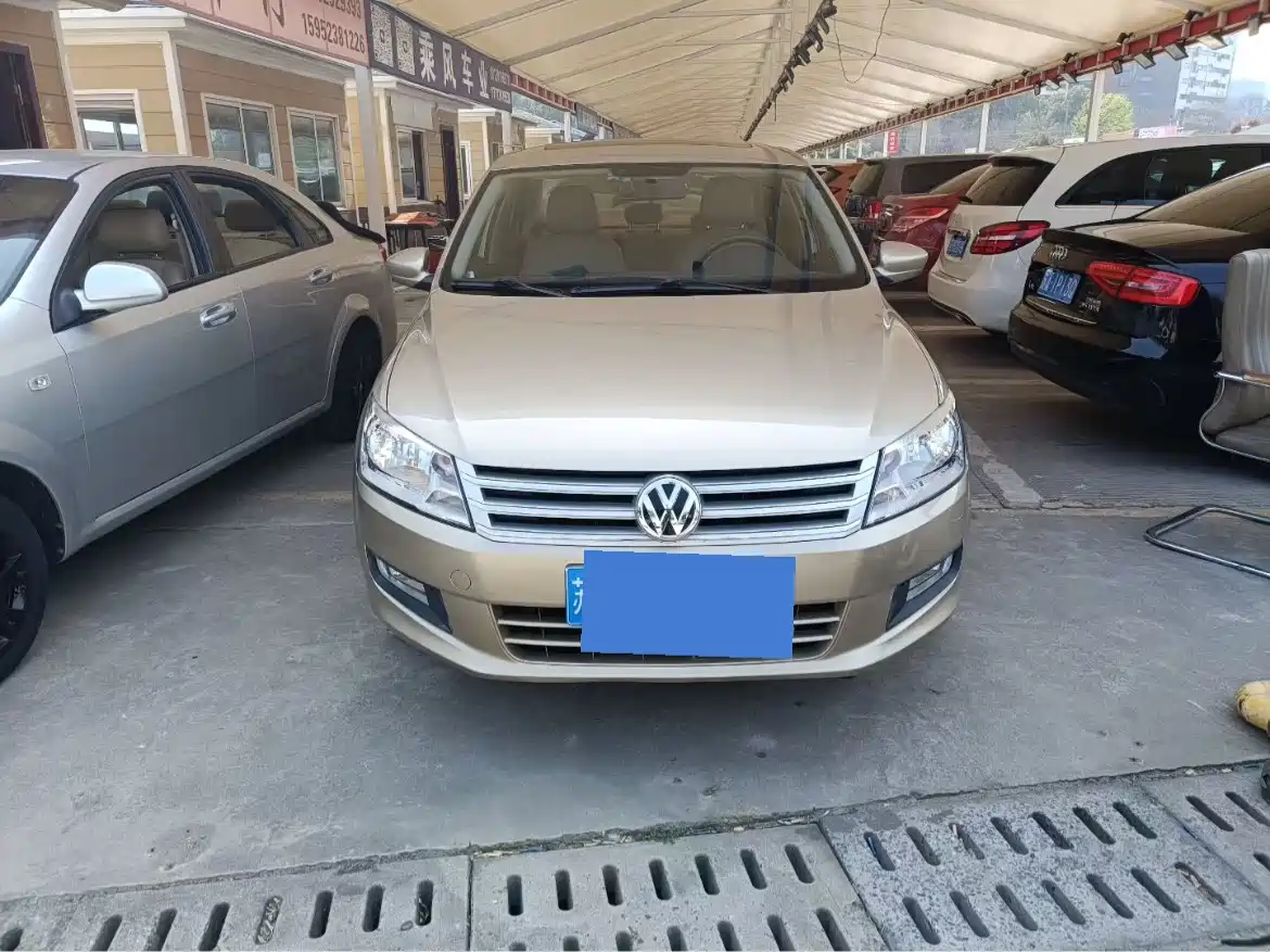 Volkswagen Santana 2015 1.6L Automatic Comfort Edition фото 2
