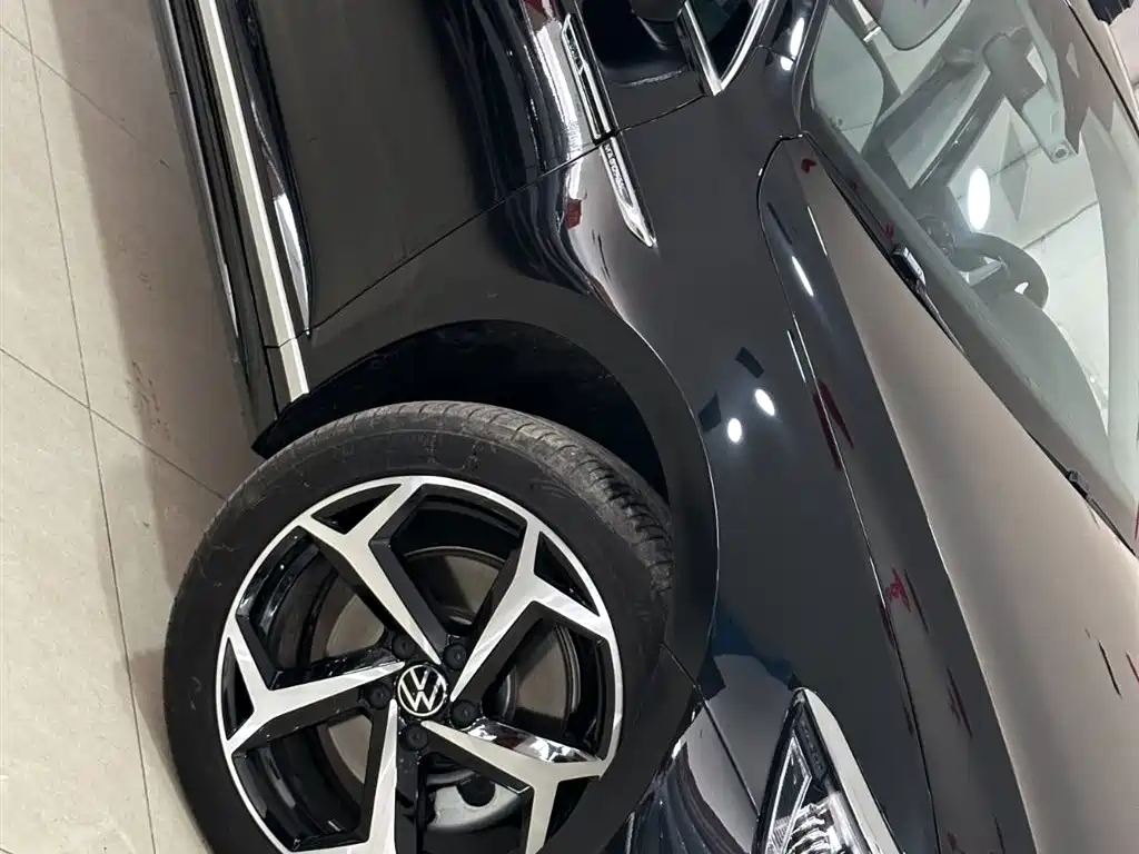 Volkswagen Magotan 2025 Popular Edition 330TSI DSG Luxury фото 26