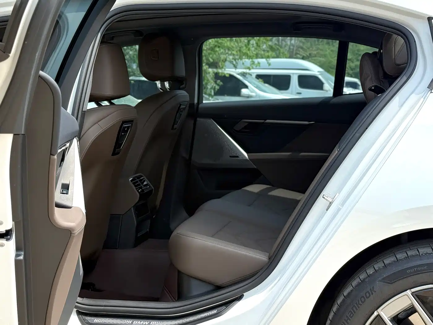 BMW 5 Series 2024 530Li Leading Model Luxury Package фото 10