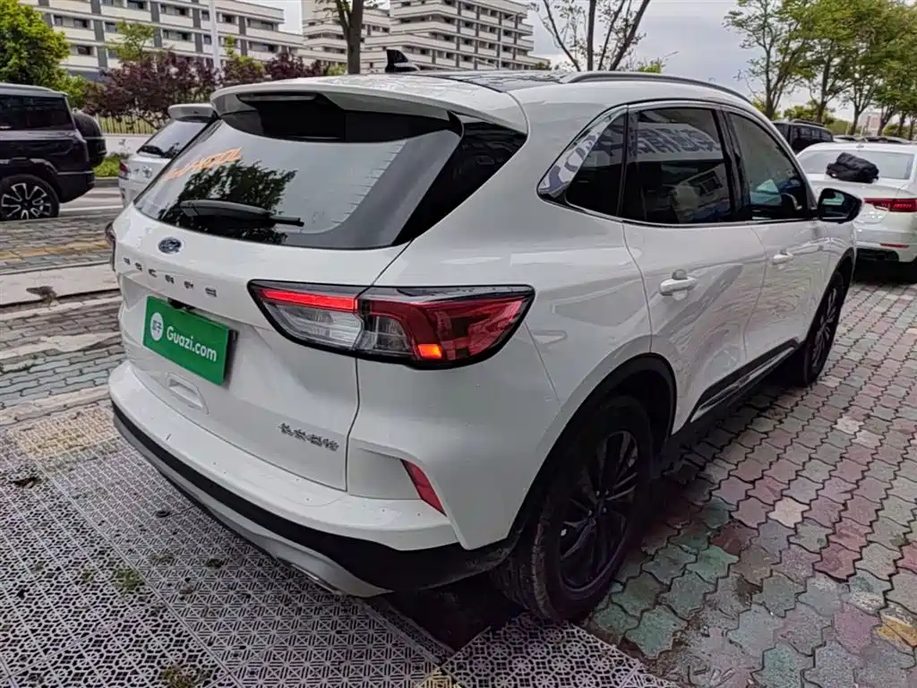 FORD RUIJI