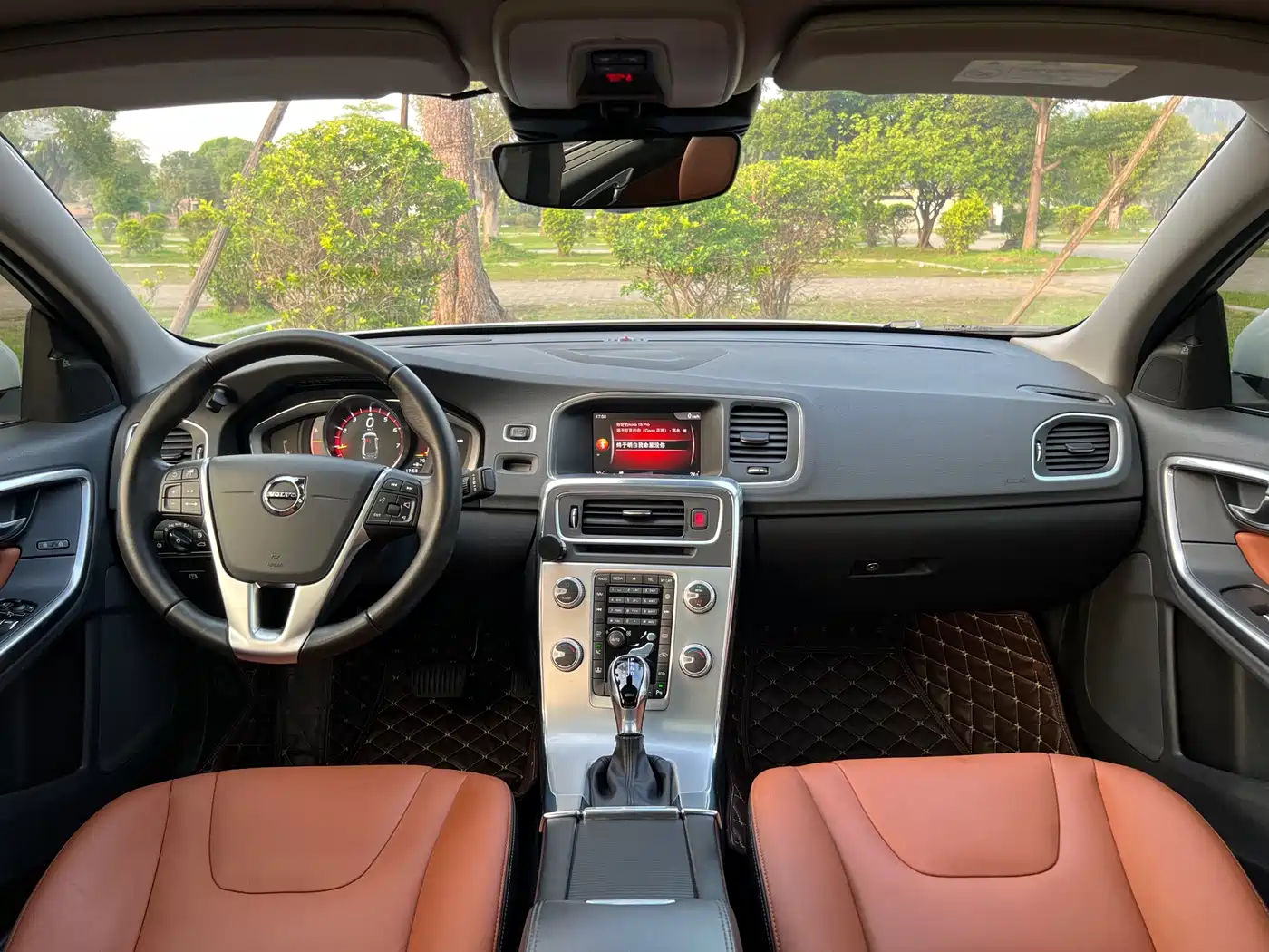 VOLVO S60