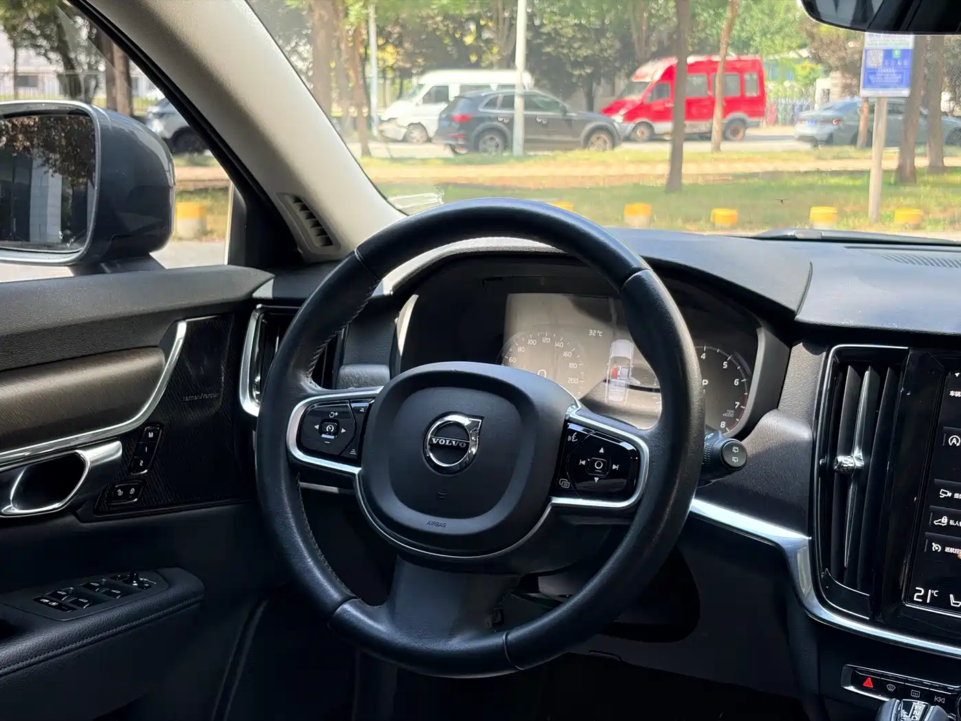 Volvo V90 2020 2020 Facelift Cross Country T5 AWD Momentum