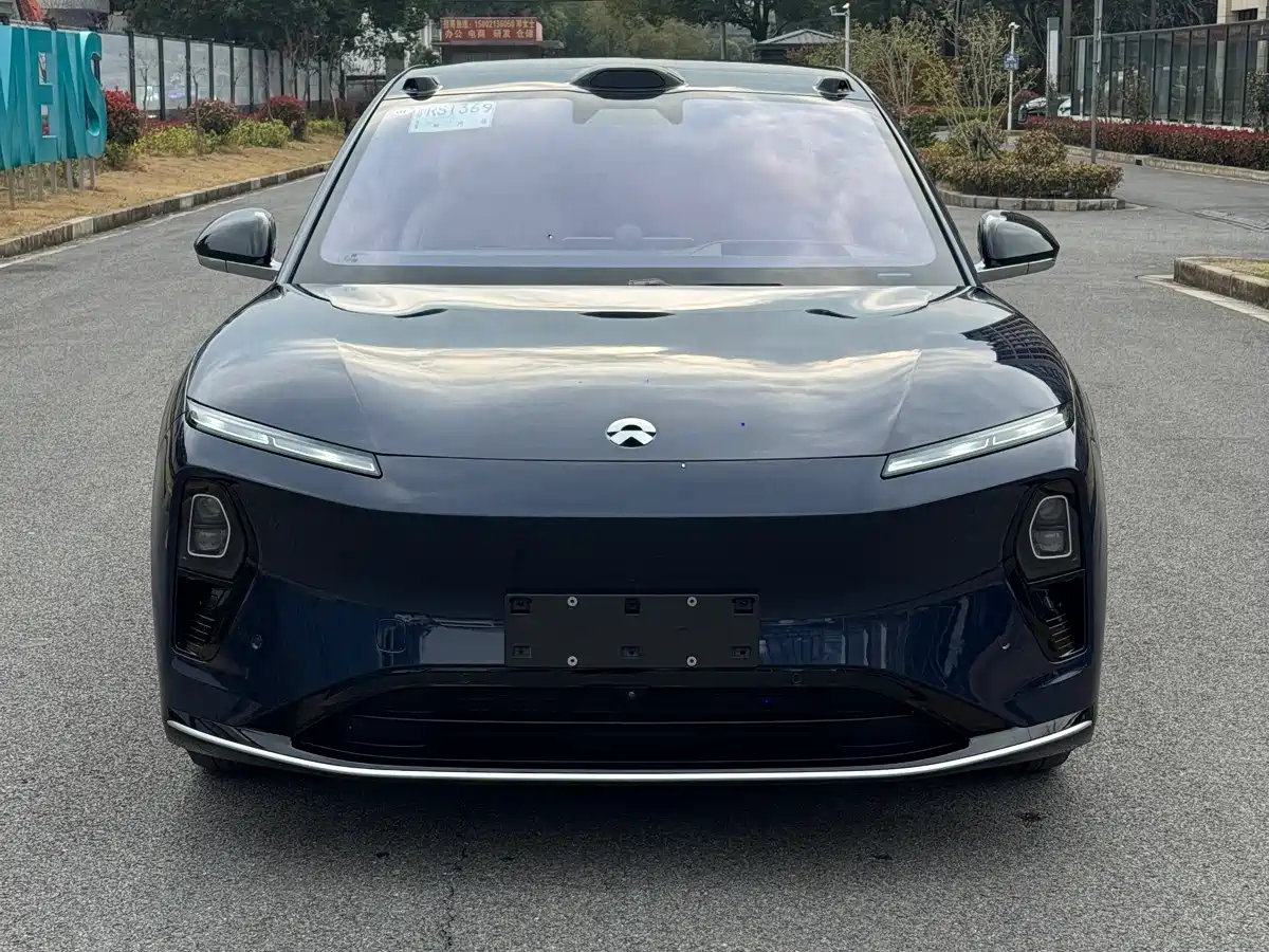 NIO NIO ET9