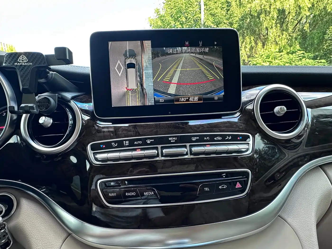 Mercedes-Benz V-Class 2017 2016 V 260 L Premium Long