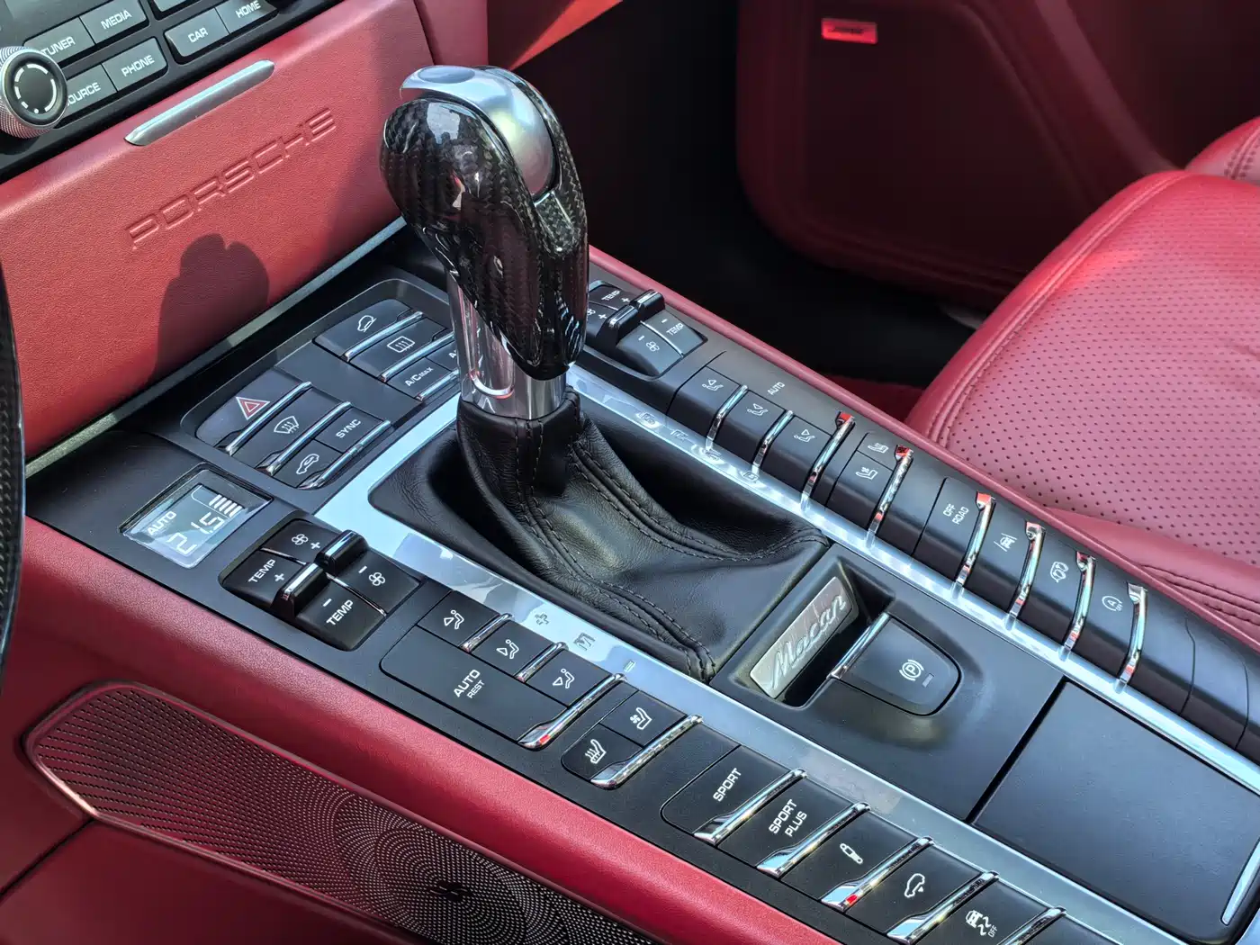 Porsche Macan 2017 Macan Turbo 3.6T фото 6